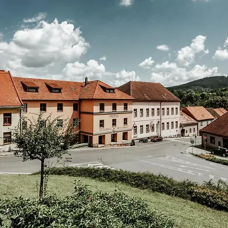Na Knizeci Husinec Hotel