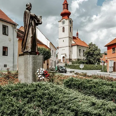 Hotel Na Knizeci Husinec Husinec (Prachatice)