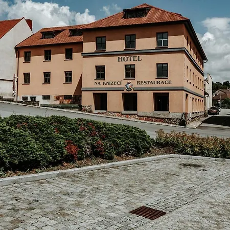 Na Knizeci Husinec Hotel 3*