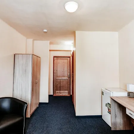 Hotel Na Knizeci Husinec 3*