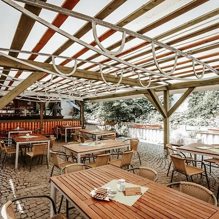 Na Knizeci Husinec Hotel 3*