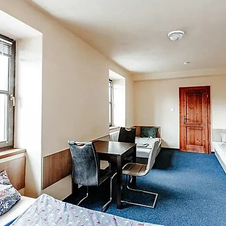 Na Knizeci Husinec Hotel