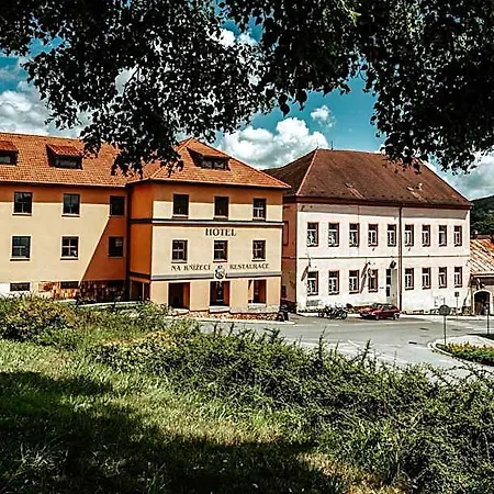 Na Knizeci Husinec Hotel